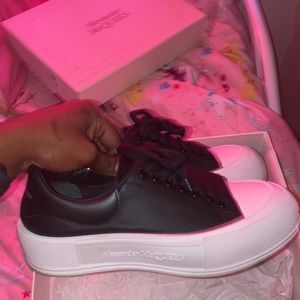 Alexander McQueen sneaker
